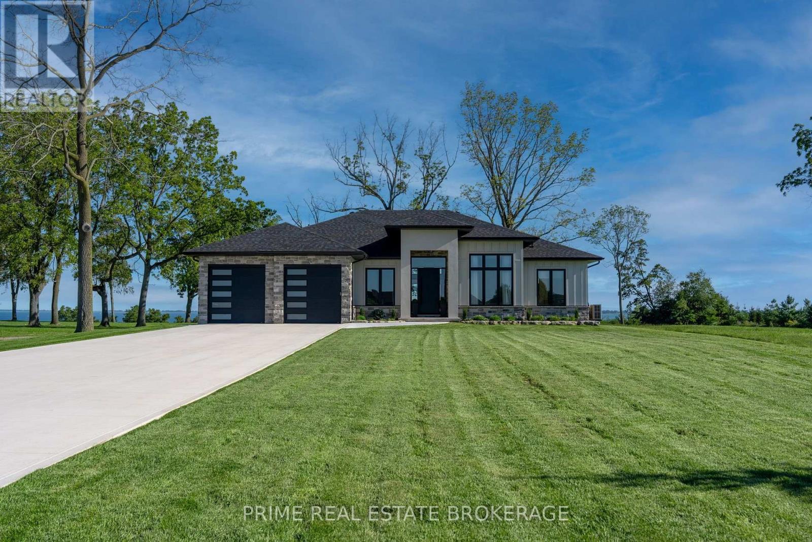 9 BLACK WALNUT DRIVE