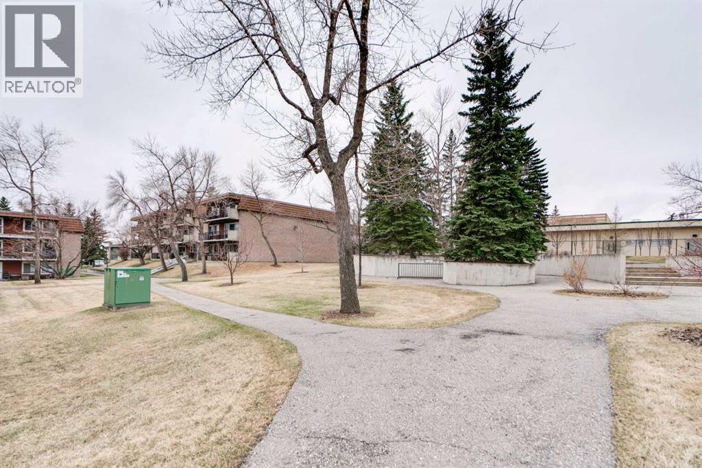 11A, 231 Heritage Drive SE