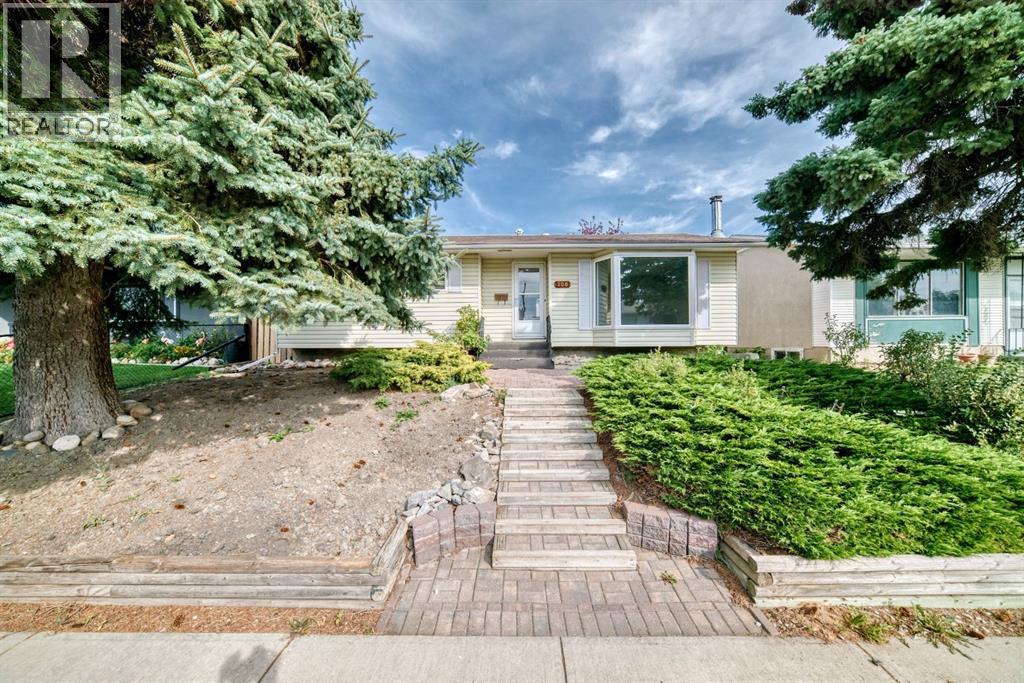 208 Penbrooke Way SE