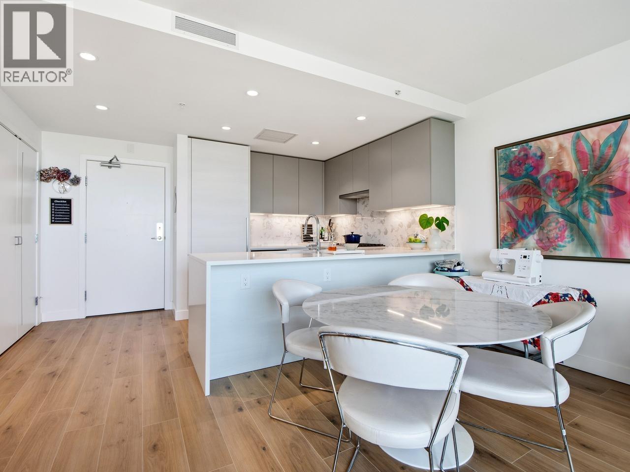 1304 8188 FRASER STREET