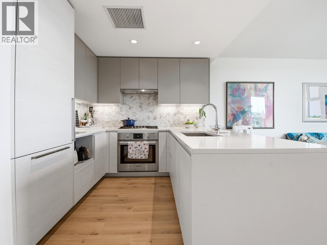 1304 8188 FRASER STREET