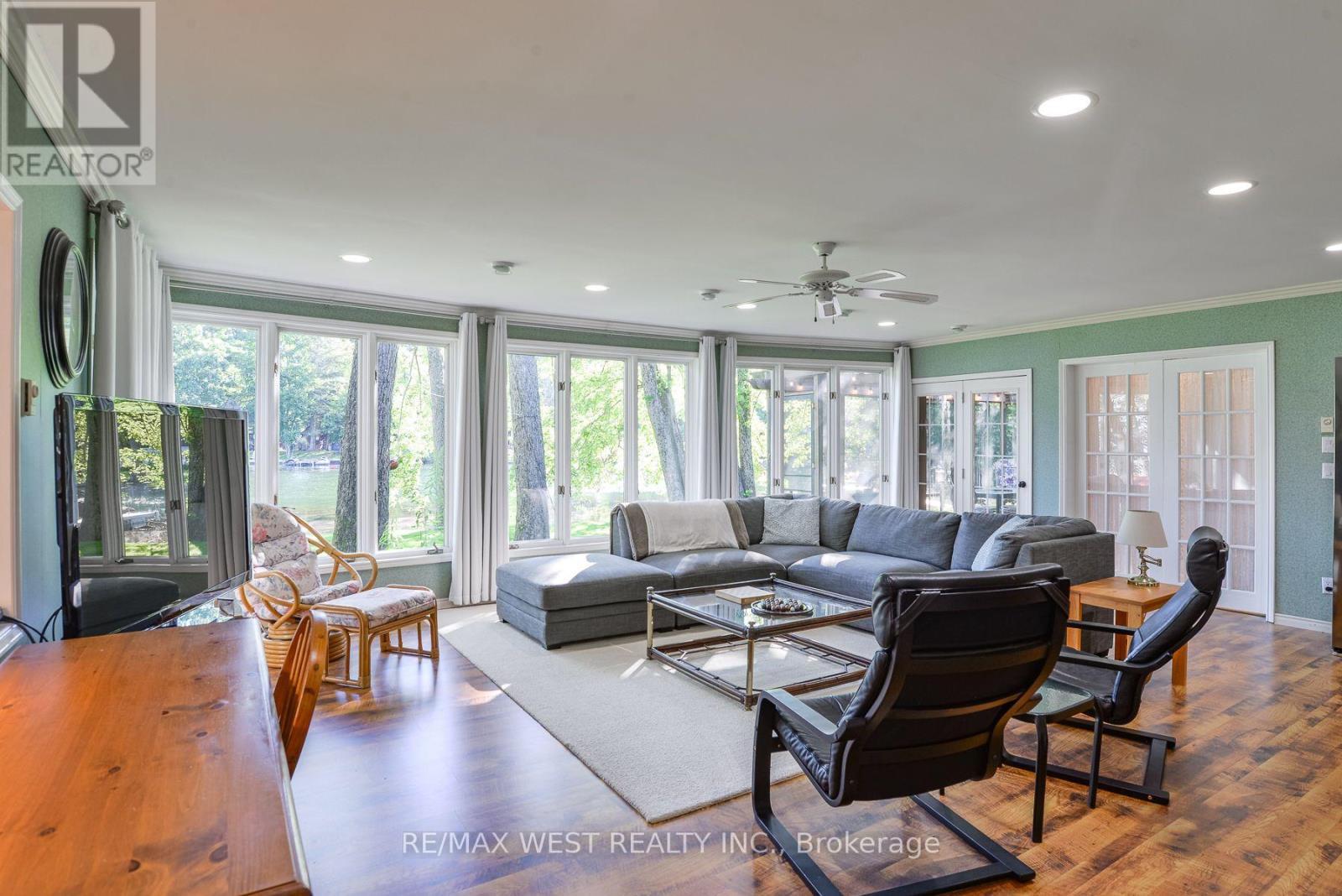 3587 LAUDERDALE POINT CRESCENT