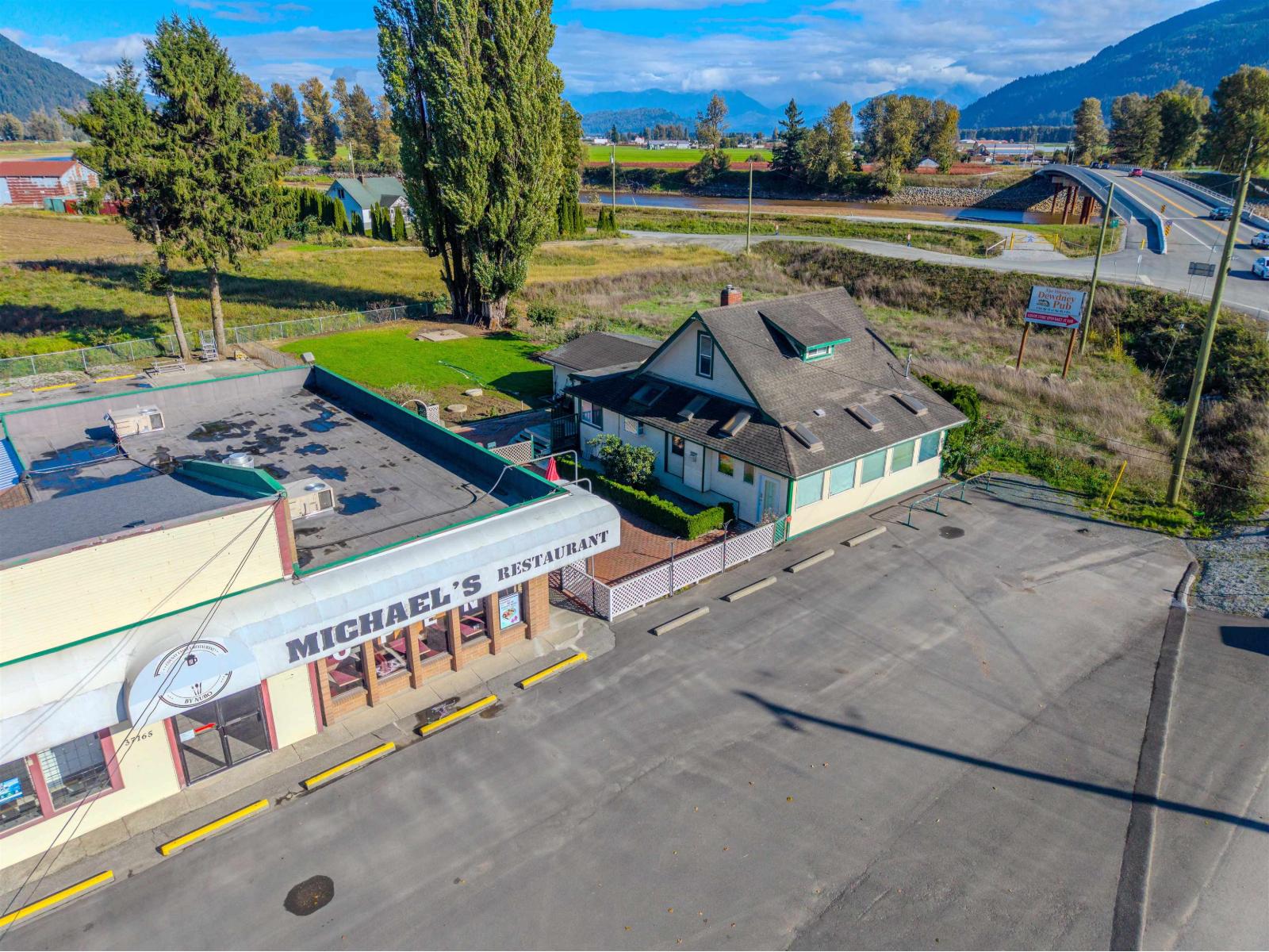 37165-37191 LOUGHEED HIGHWAY