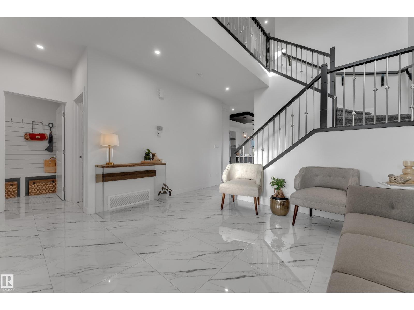 #4323 66 ST ST