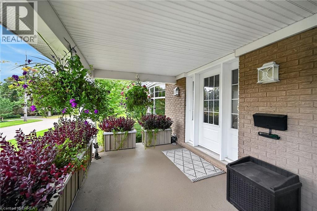 4 GAYWOOD Gardens