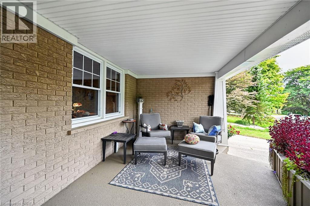 4 GAYWOOD Gardens