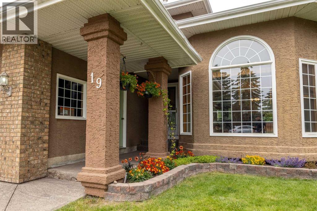 19 Mckenzie Lake Manor SE