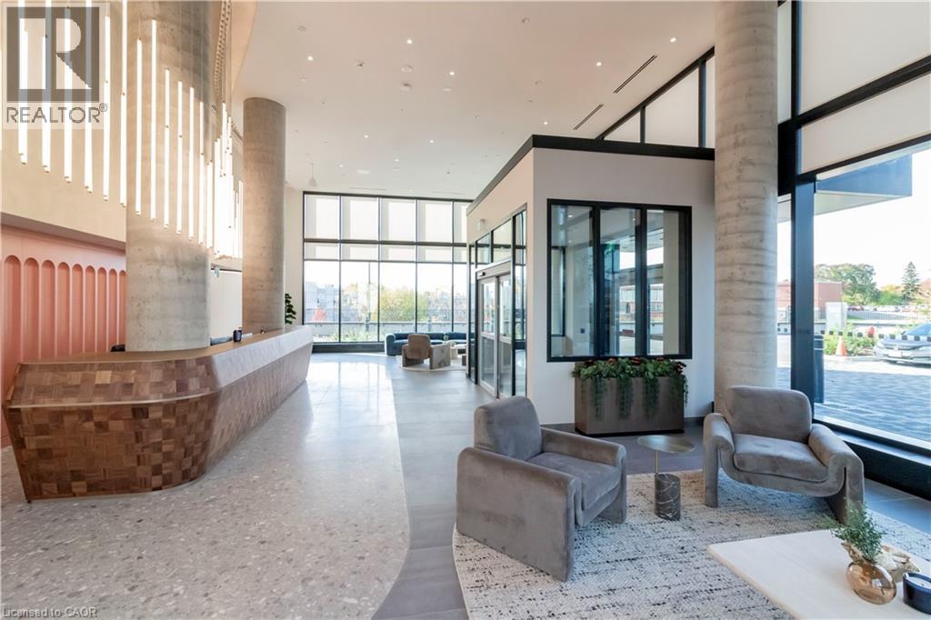 25 WELLINGTON Street S Unit# 3706