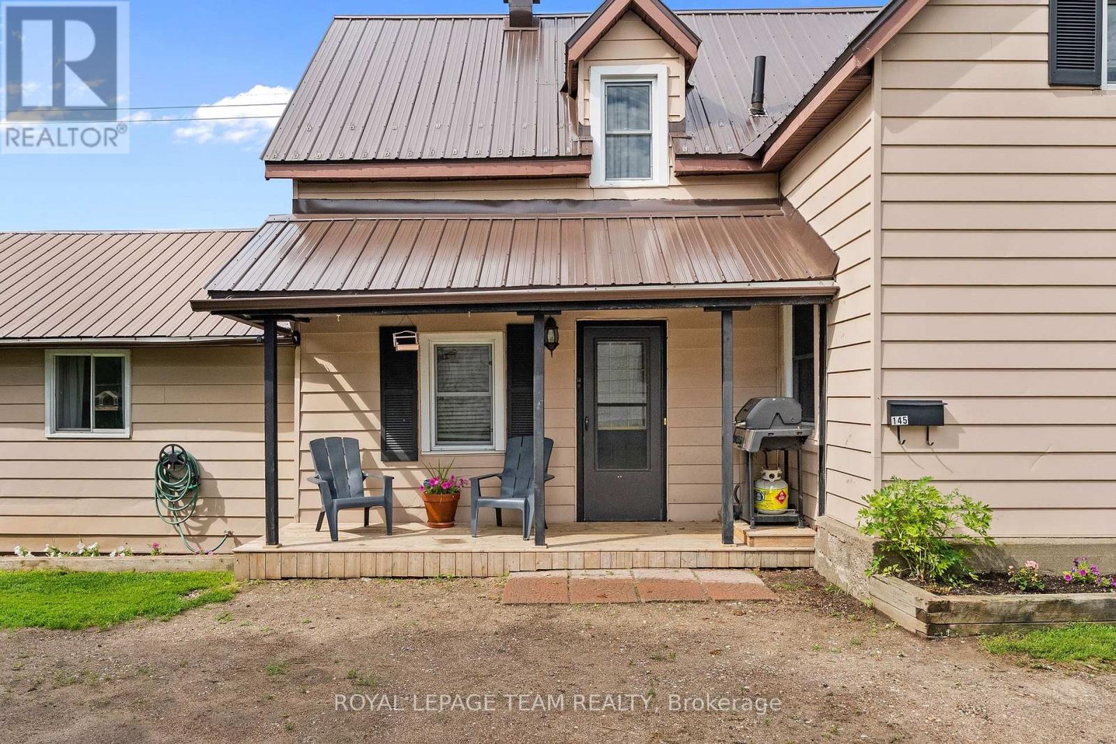 145 MUNROE AVENUE W