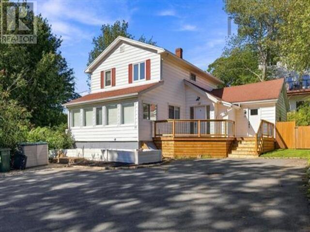 17 Sunnydale Crescent