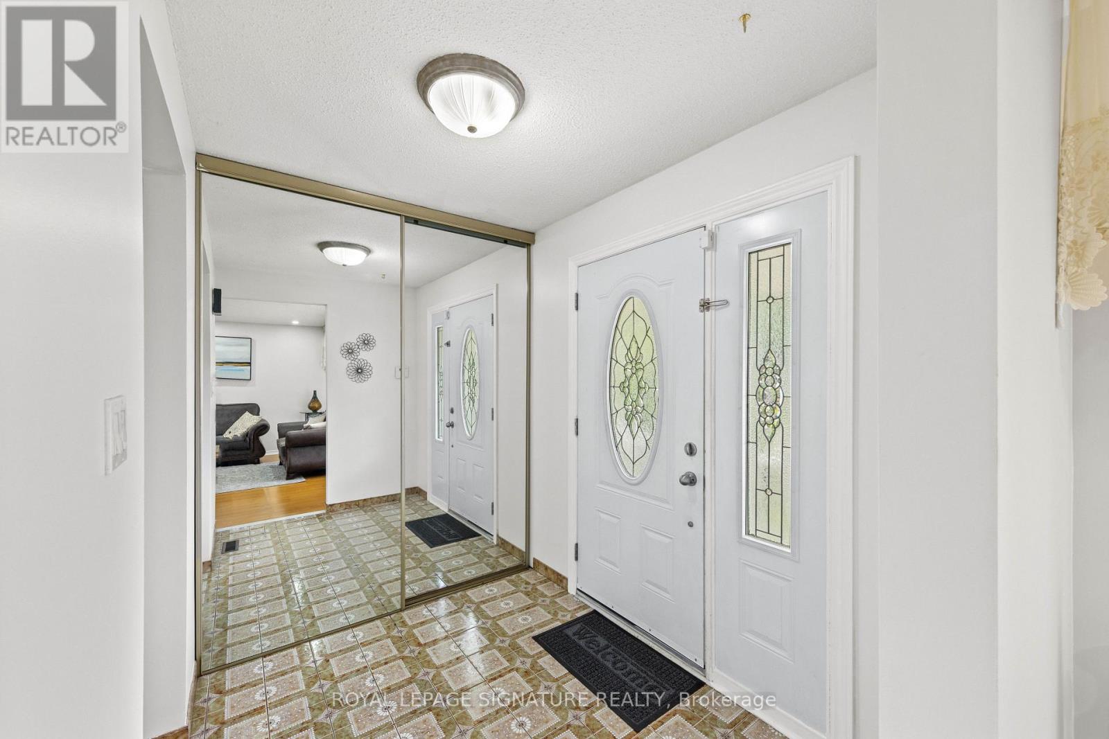 112 KINGSWOOD DRIVE