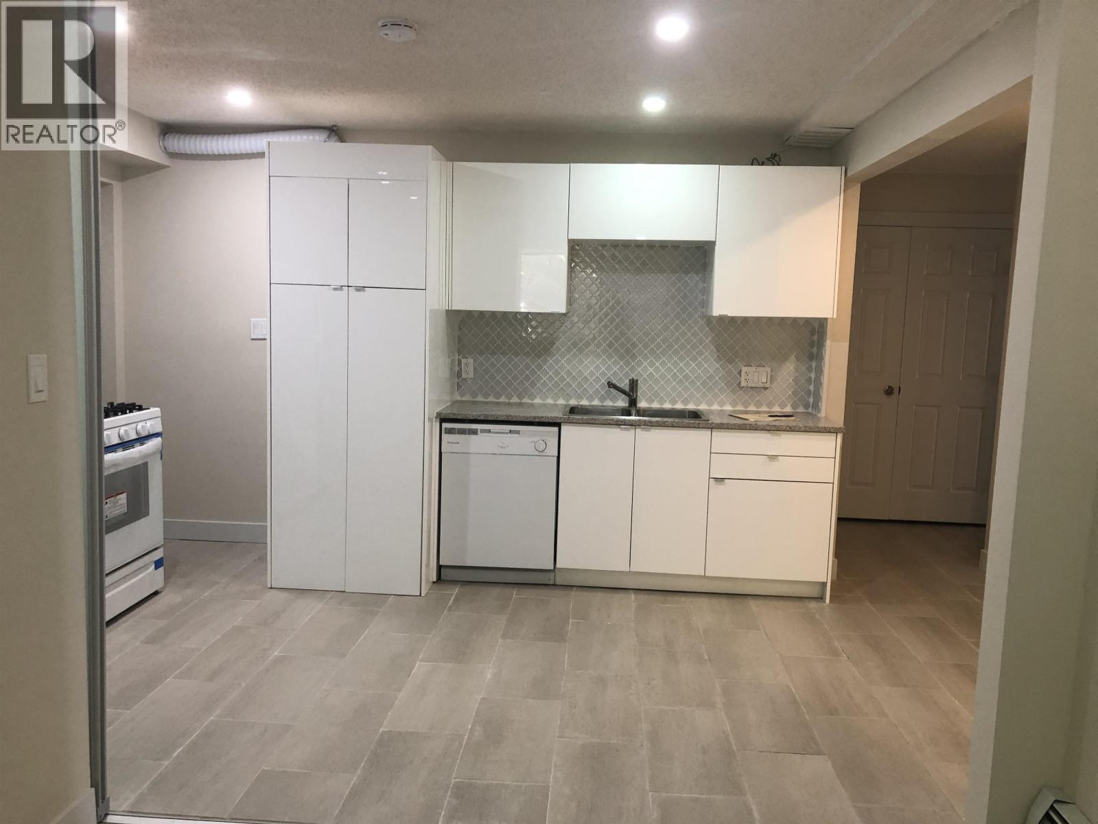 Lower Floor-1560 VINSON CREEK