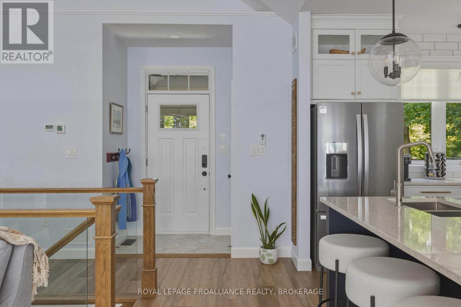 3842 HIDEAWAY LANE