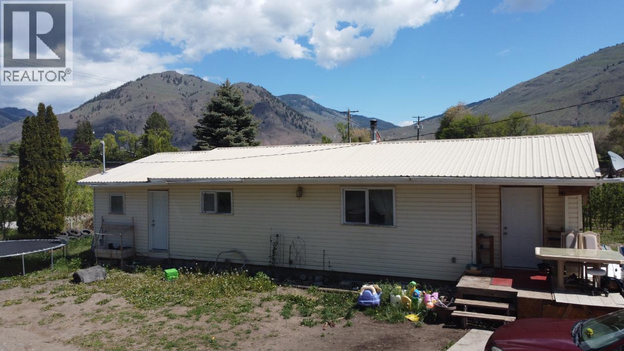 696 Lowe Drive
