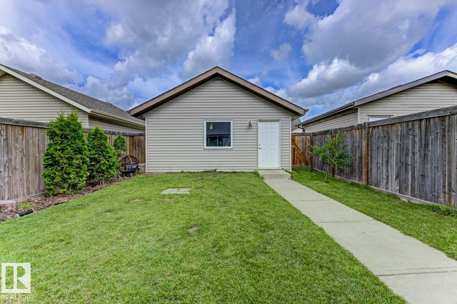 13536 164 AV NW