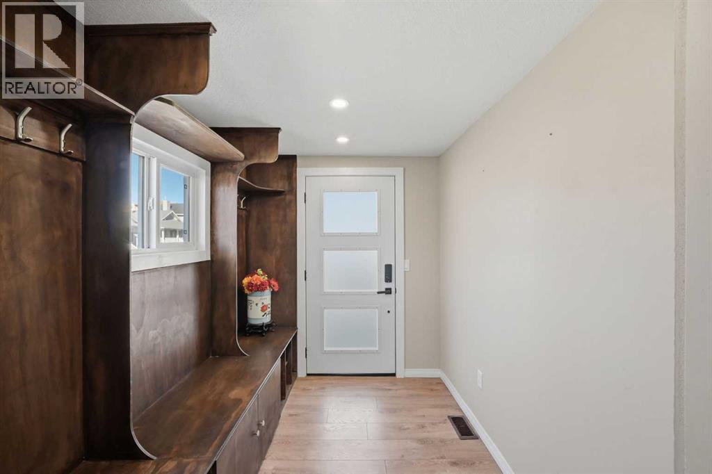 5 Taralake View NE