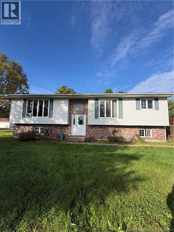 Photo 1 of 19 — 33 Halcomb Road, Lyttleton, NB E9E 1V5