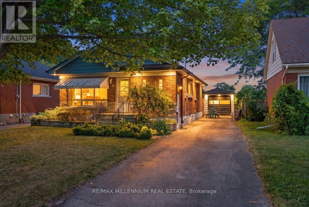 37 RADFORD STREET, HAMILTON (AINSLIE WOOD), ON L8S 3E5 - Image 423090311.jpeg?d=l