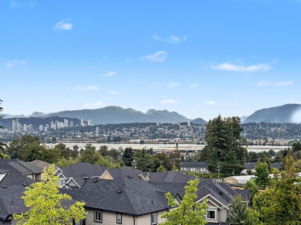 515-11077 RAVINE ROAD, SURREY, BC V3T 3X5 - Image 2471980812.jpeg?d=l