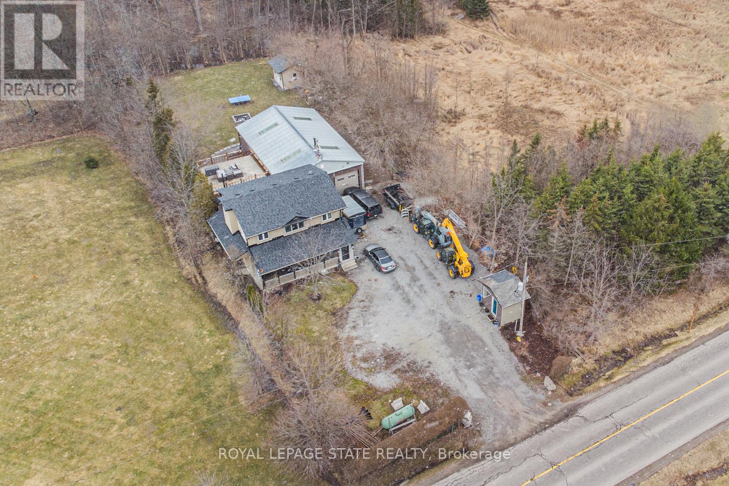 443 ELEVENTH ROAD E