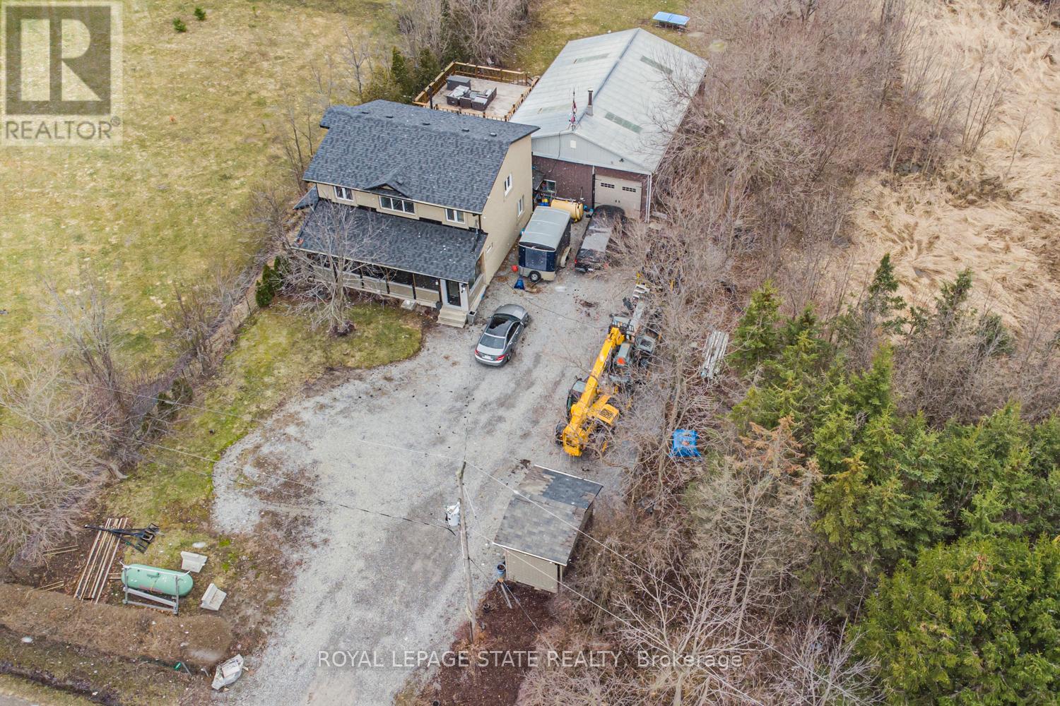 443 ELEVENTH ROAD E