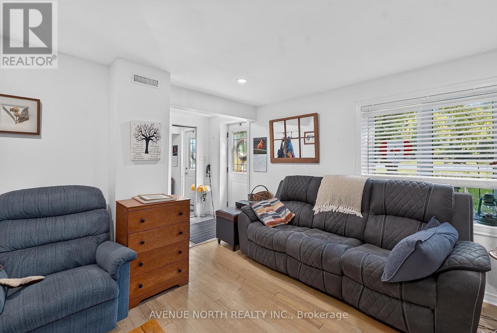 2941 OLD MONTREAL ROAD