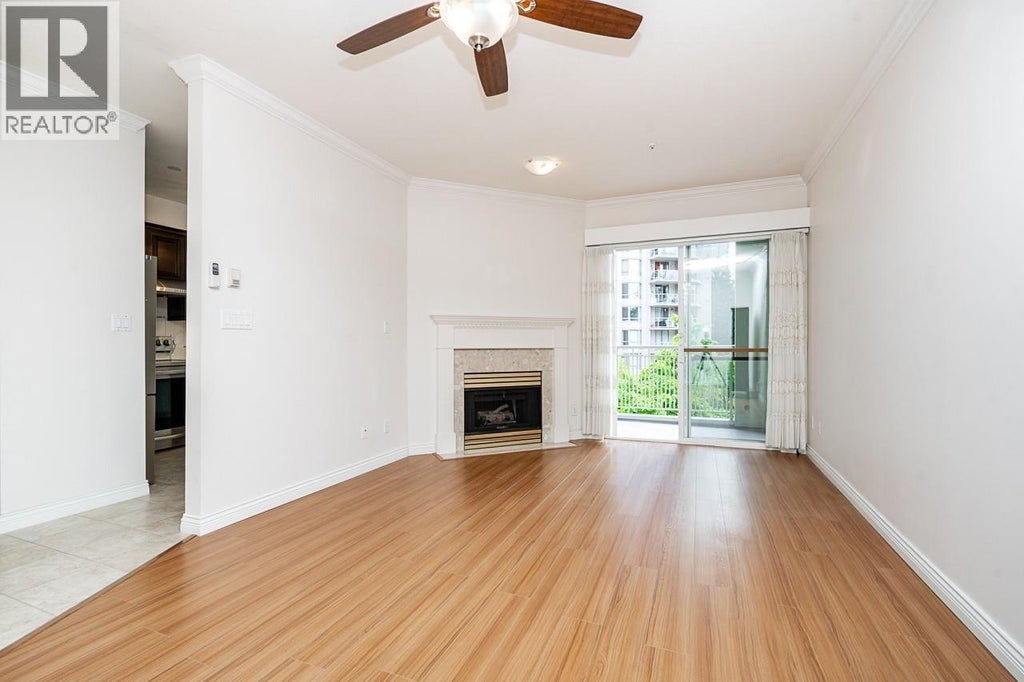 312 3098 GUILDFORD WAY, COQUITLAM, BC V3B 7W8 - Image 3537295780.jpeg?d=l