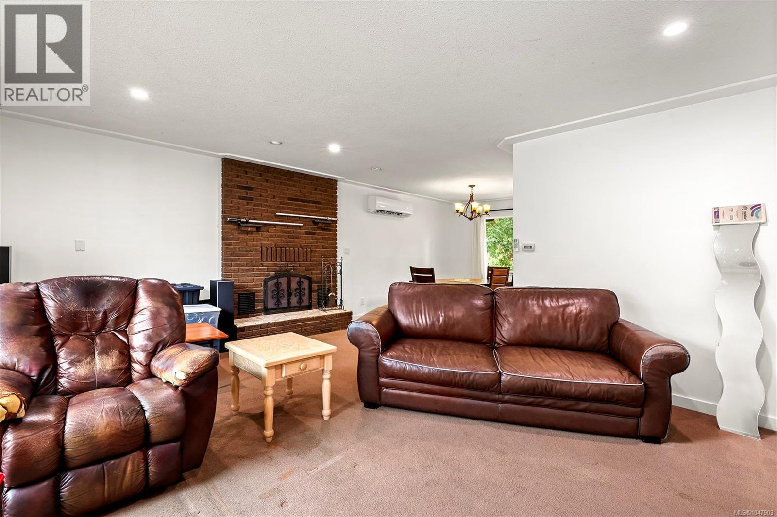 3158 Barford Cres