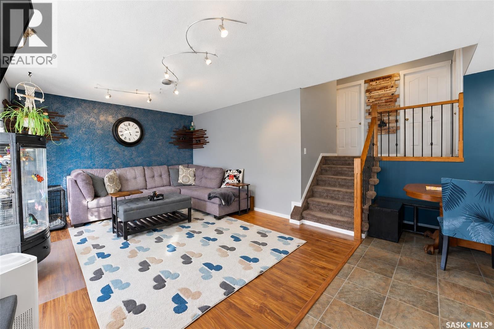 238 SHERRY CRESCENT