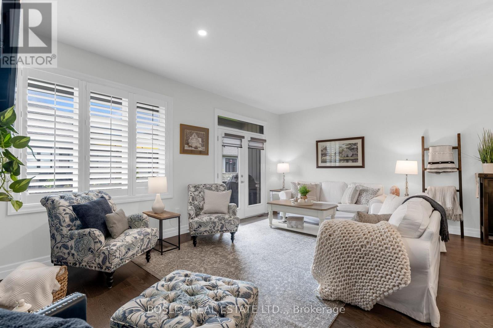 34 BORDEN TRAIL