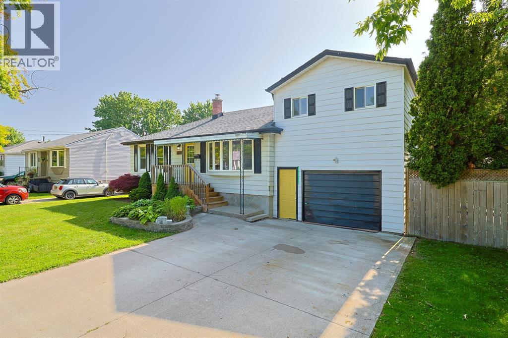 898 GRANDVIEW AVENUE, SARNIA, ON N7V 3X2 - Image 468856177.jpeg?d=l