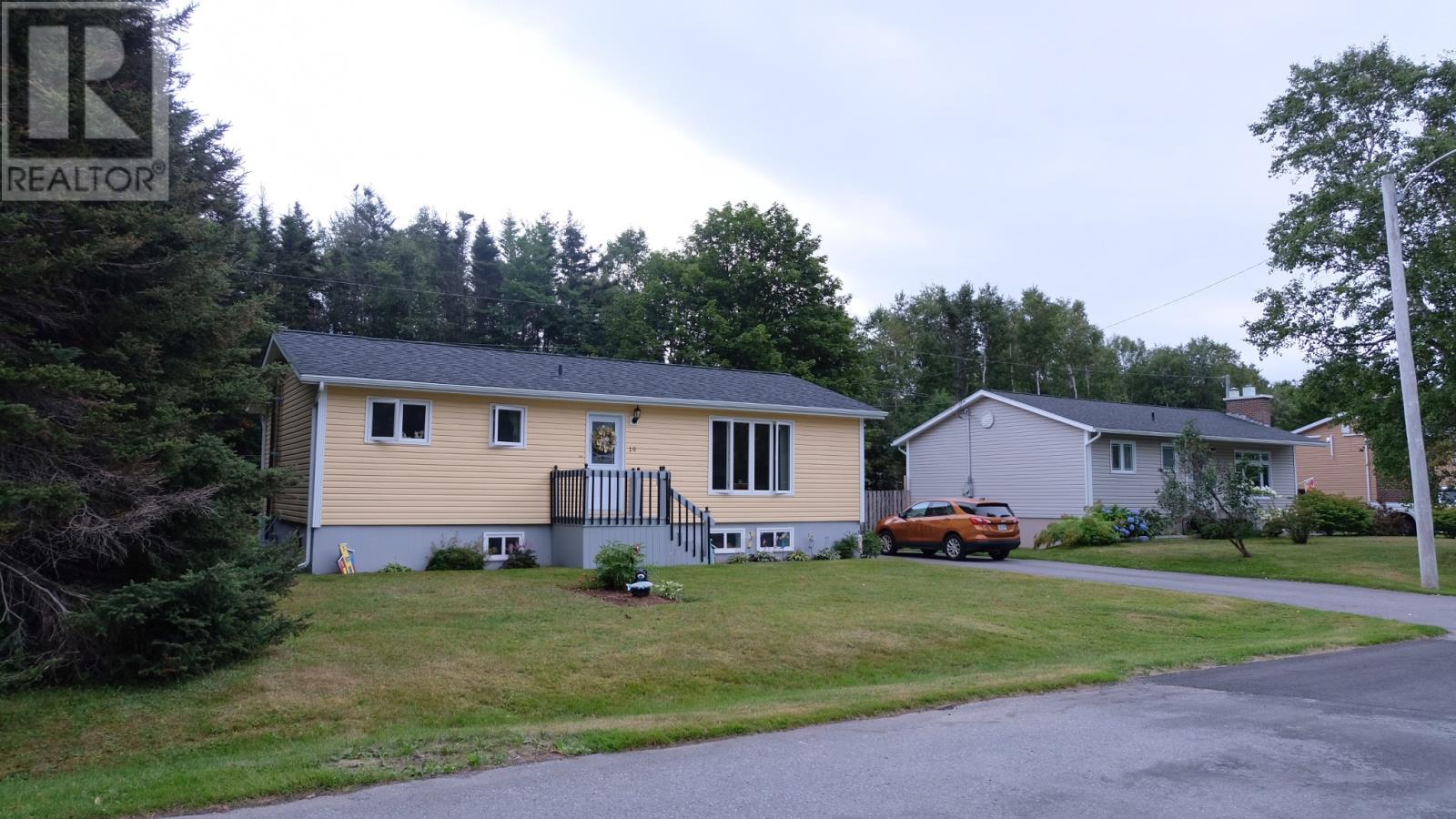 19 Elmwood Crescent