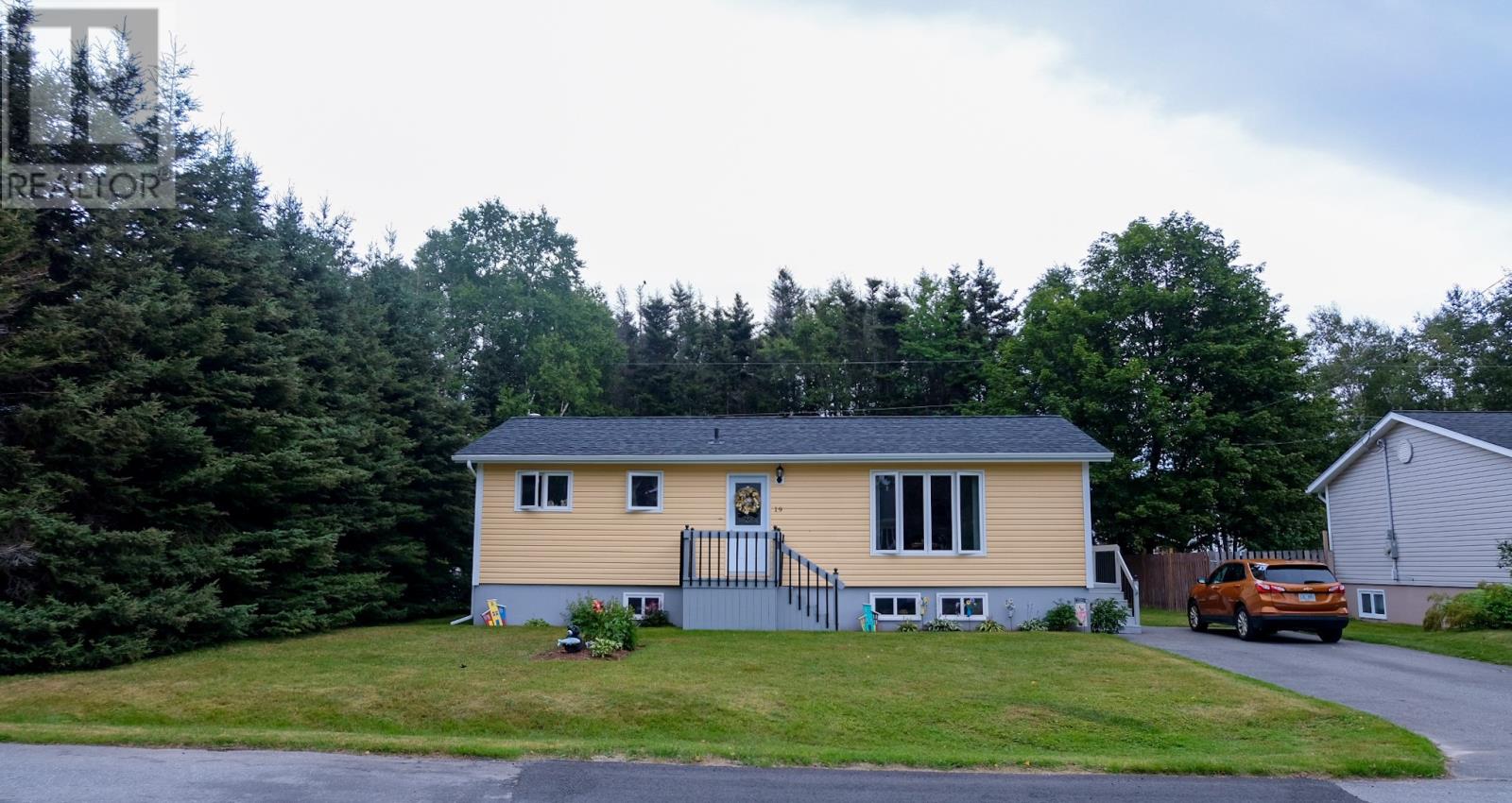 19 Elmwood Crescent