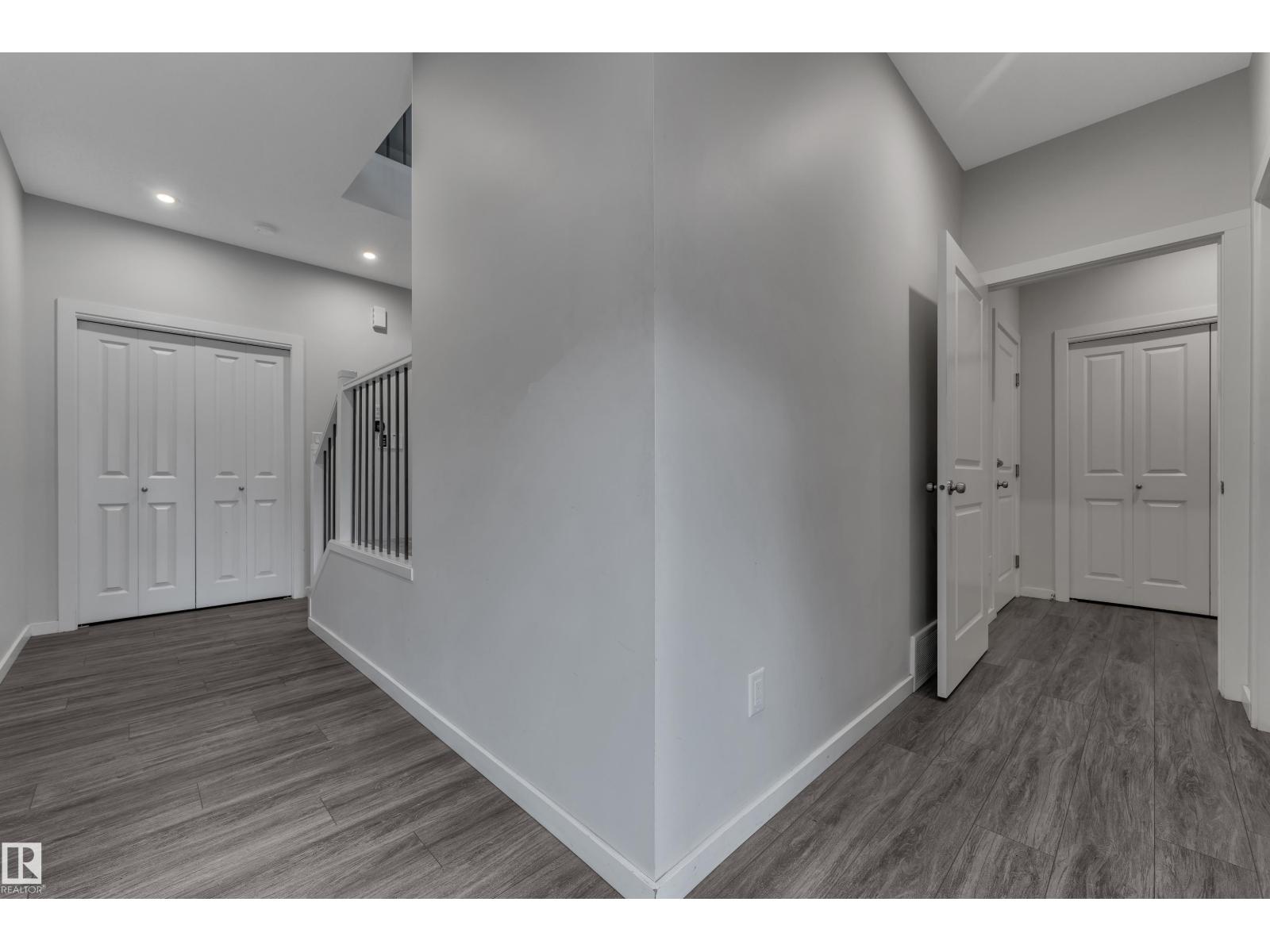 9450 PEAR CR SW