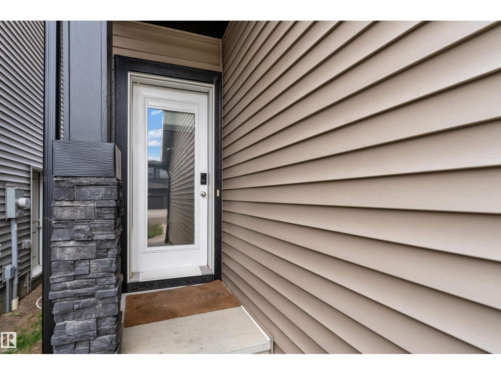 9450 PEAR CR SW