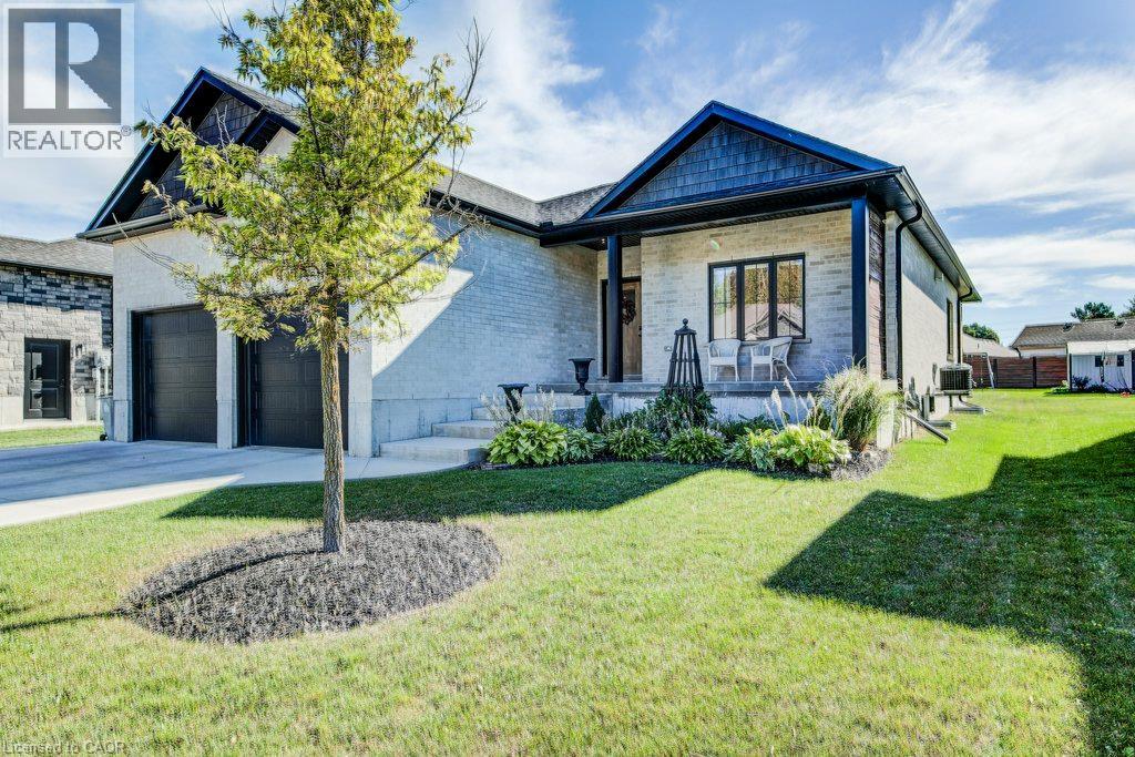 24 GILMER Crescent