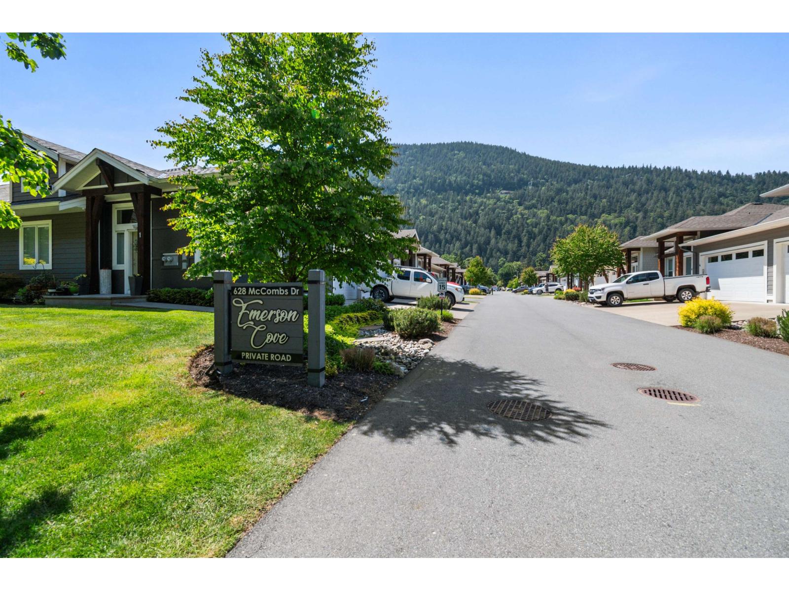 36 628 MCCOMBS DRIVE, Harrison Hot Springs