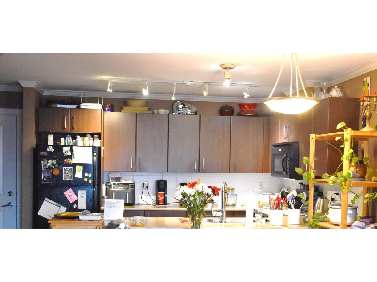 402 45559 YALE ROAD, Chilliwack Proper South