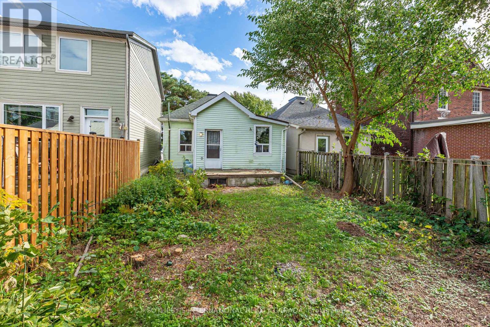14 MARSHALL BOULEVARD