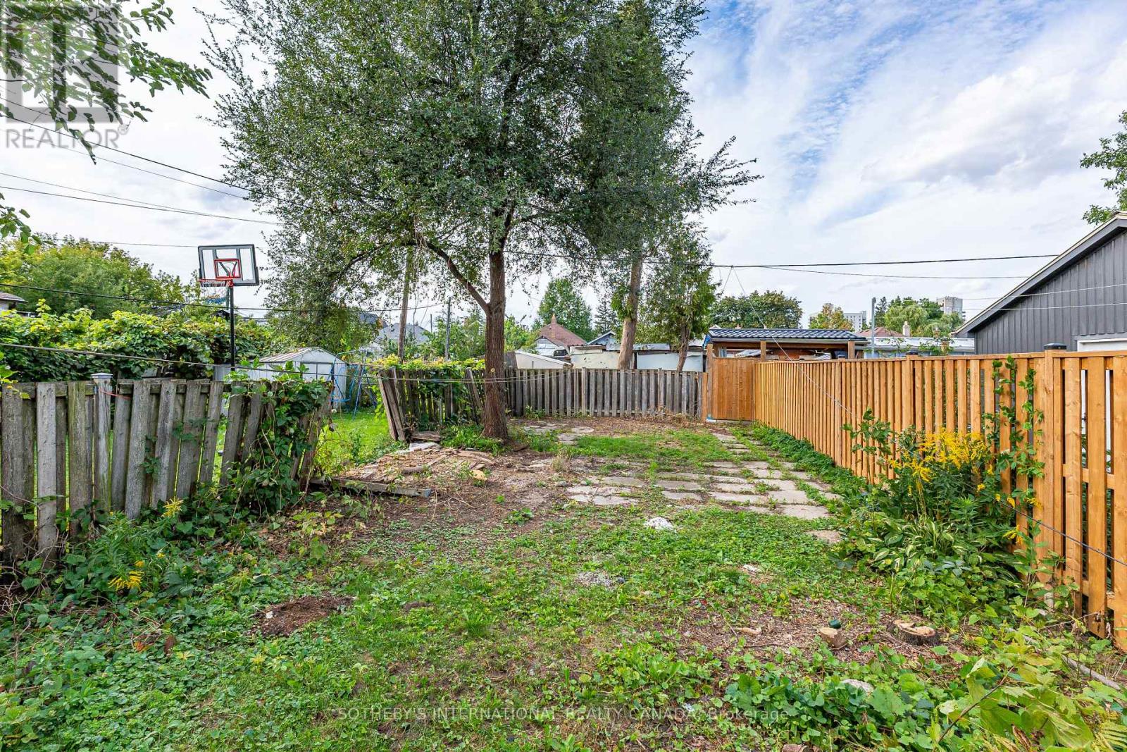 14 MARSHALL BOULEVARD
