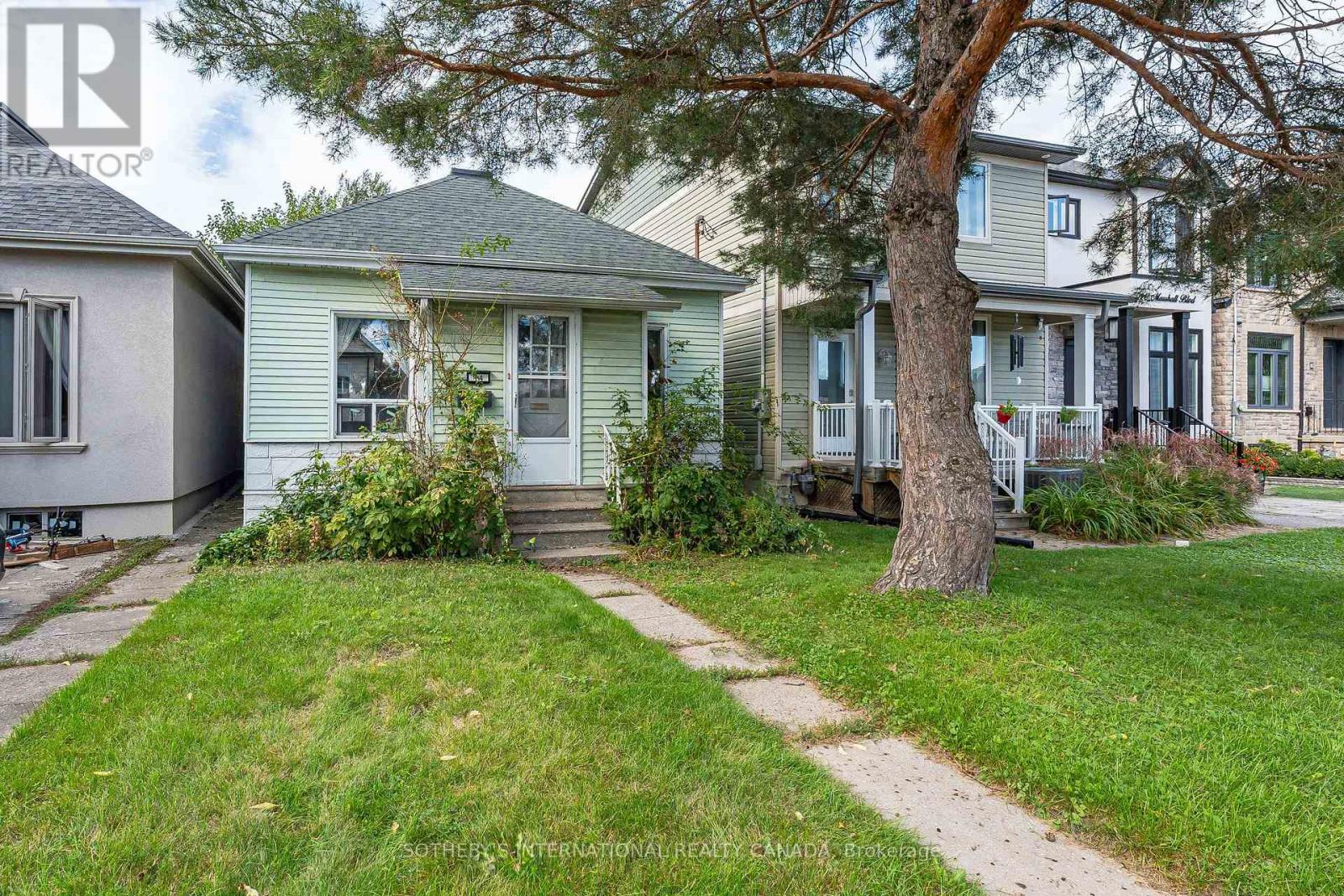 14 MARSHALL BOULEVARD
