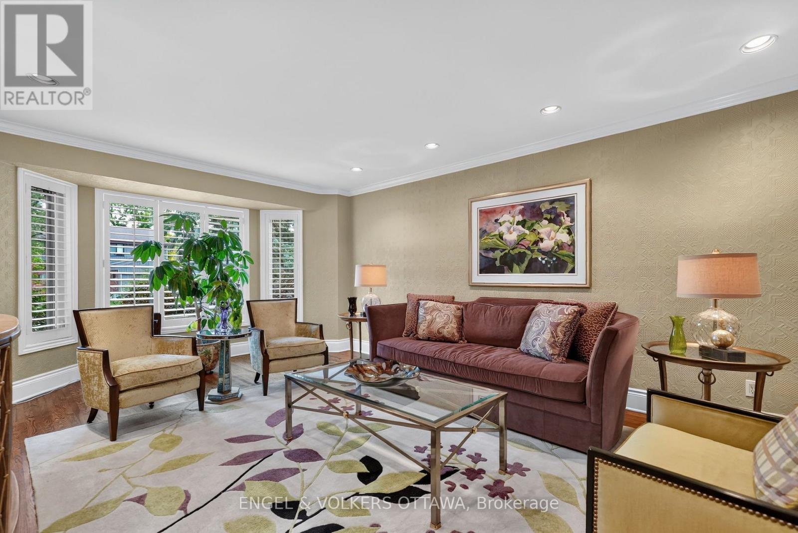 13 LYNHURST AVENUE