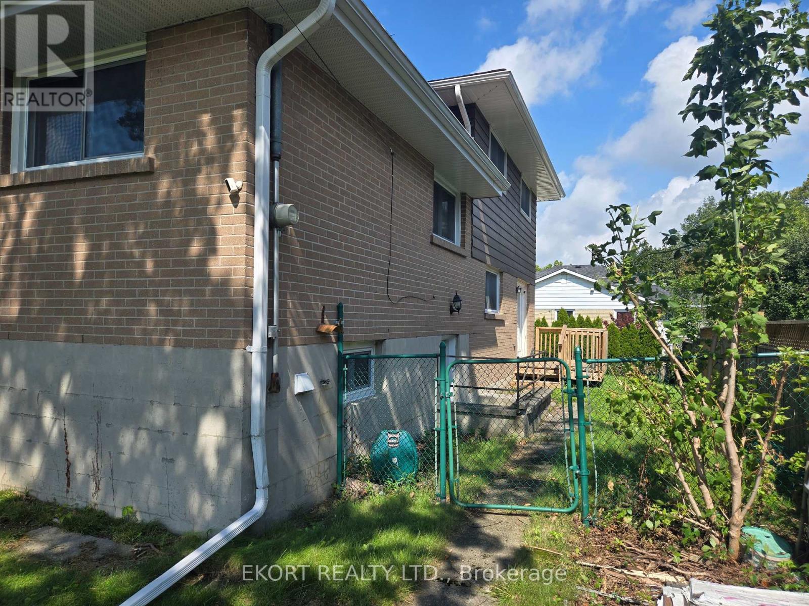 12 EDGEHILL ROAD