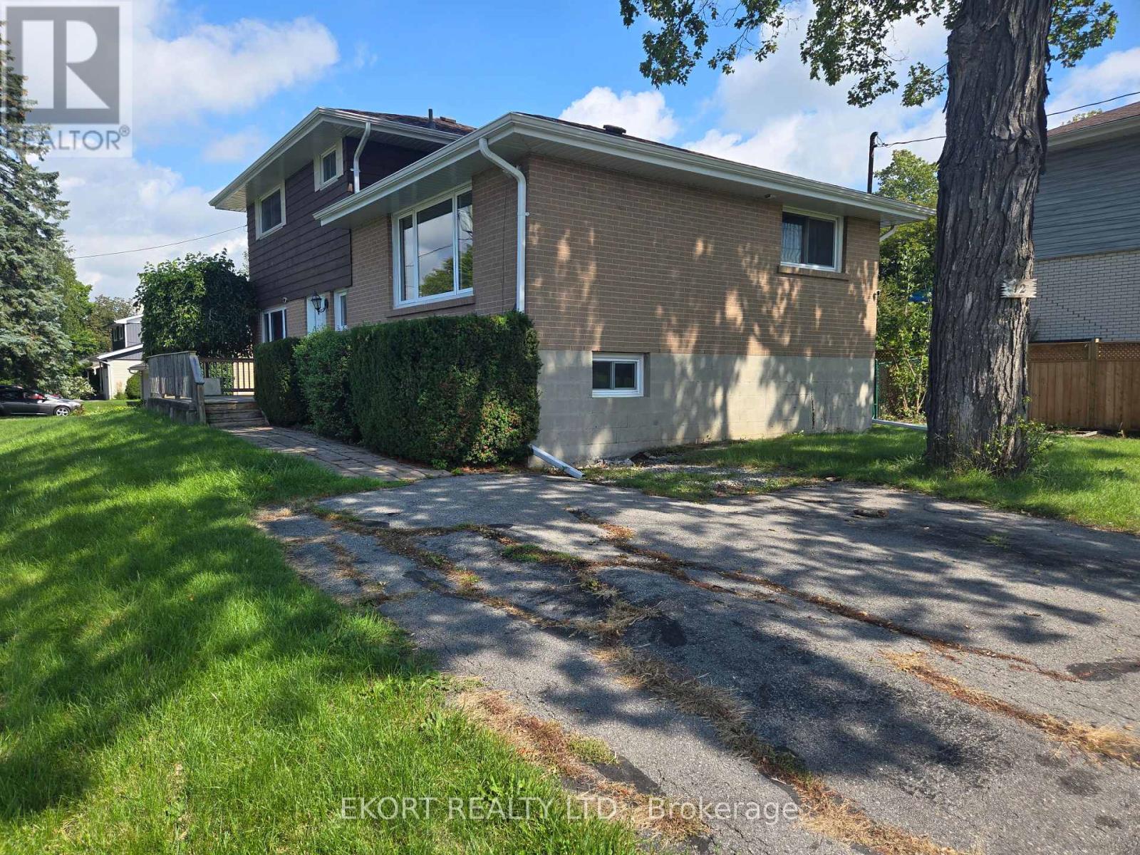 12 EDGEHILL ROAD