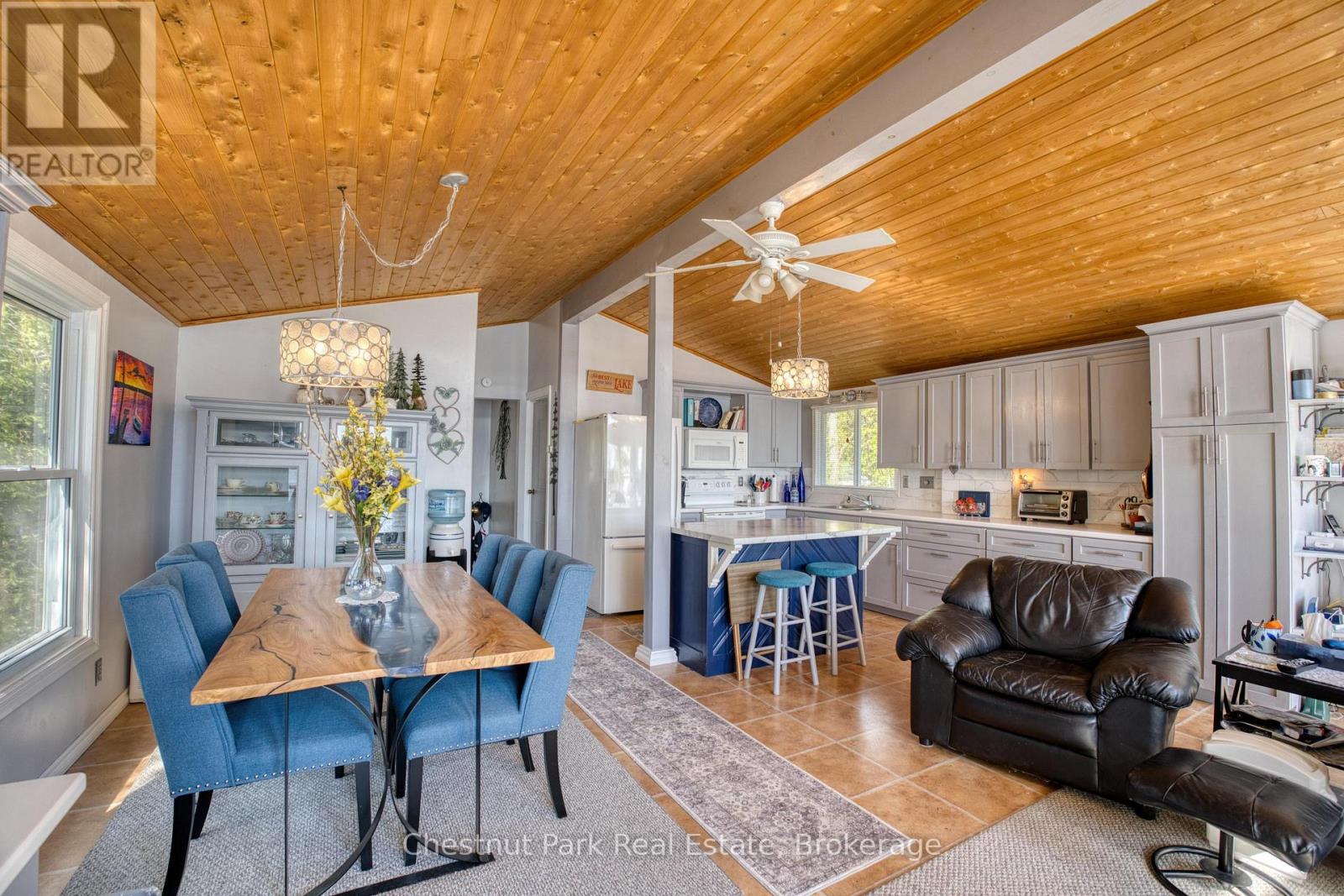 156 MILLER LAKE SHORE ROAD