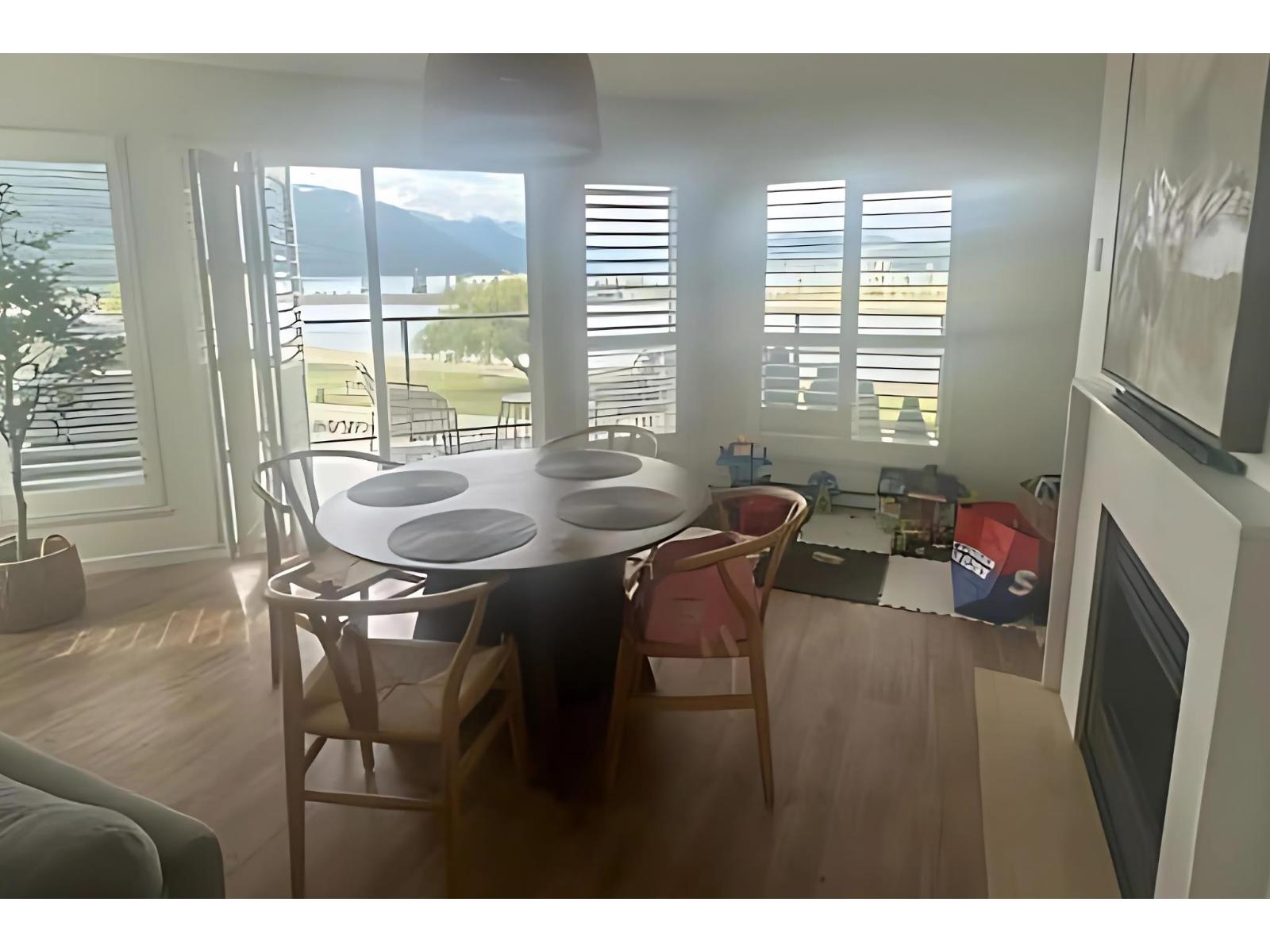 320 378 ESPLANADE AVENUE, Harrison Hot Springs