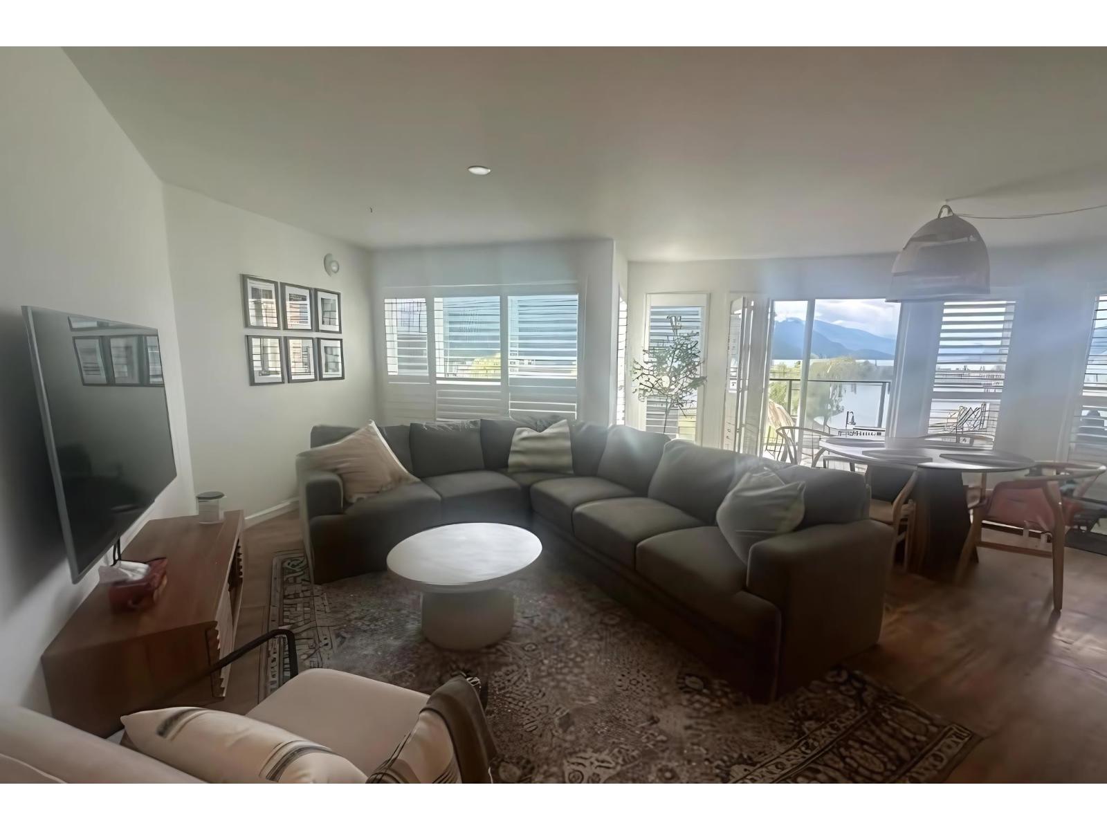 320 378 ESPLANADE AVENUE, Harrison Hot Springs