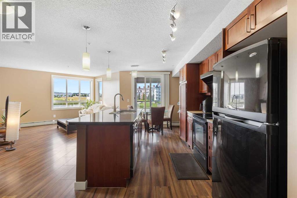 207, 108 Country Village Circle NE