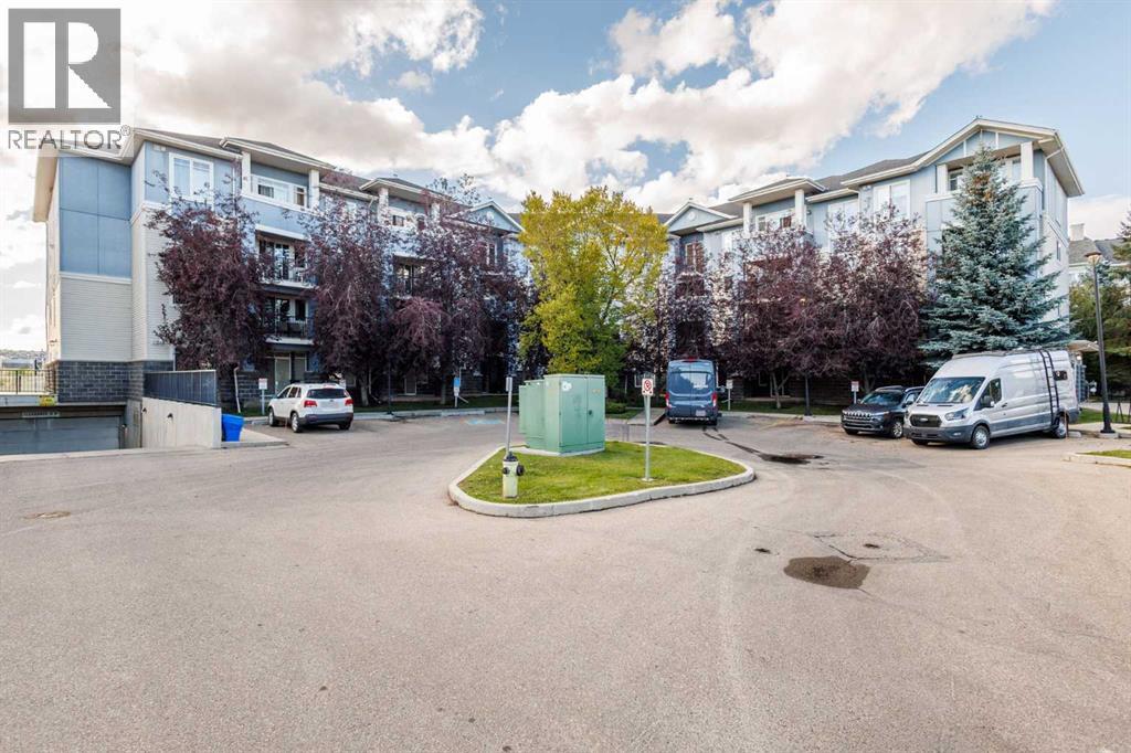 207, 108 Country Village Circle NE