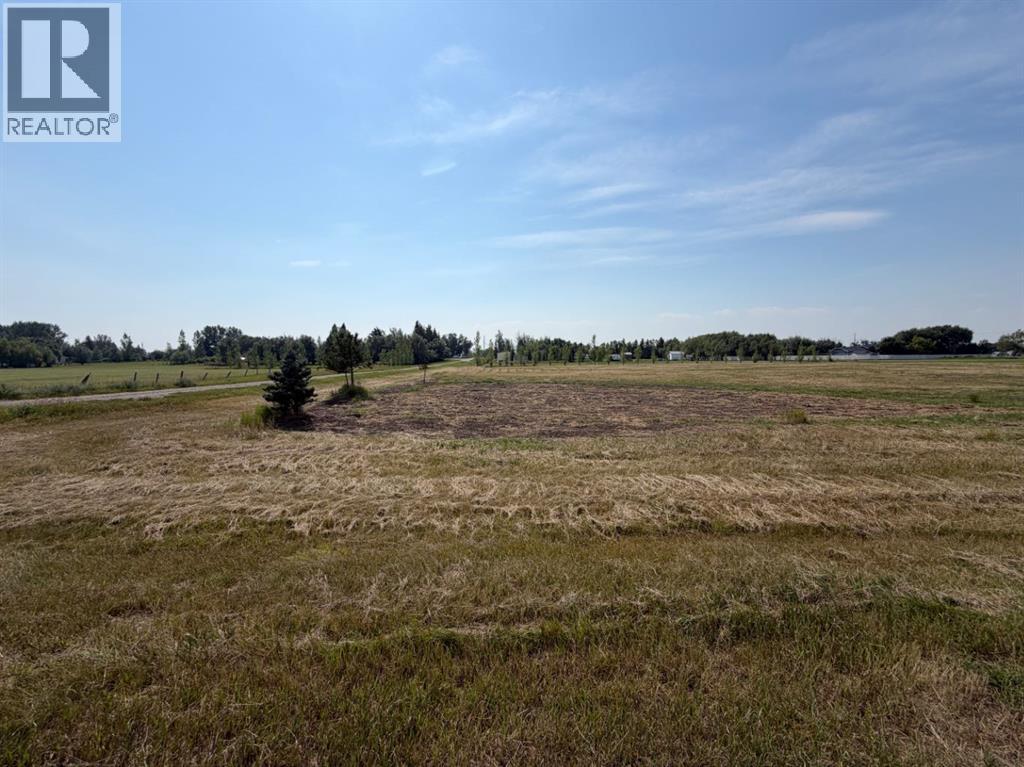 Lot 8 2 Avenue NW
